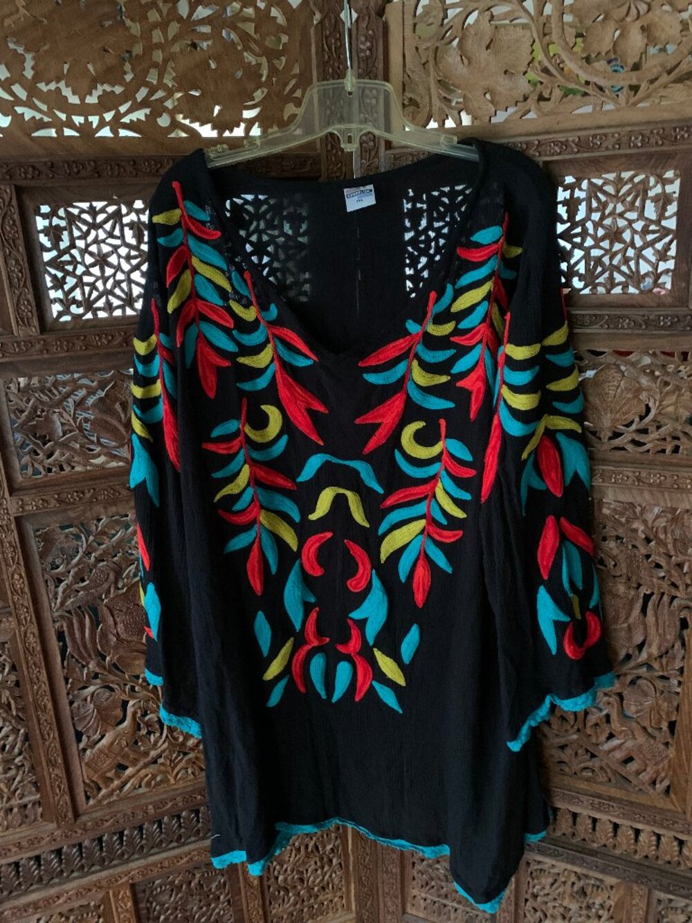 Colorful Embroidered short dress size 1X